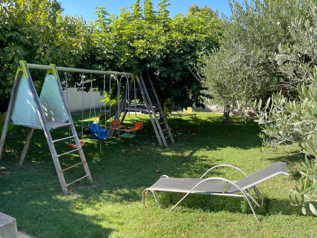 Studio Les Petits Lutins Entraigues-sur-la-Sorgue Eksteriør billede