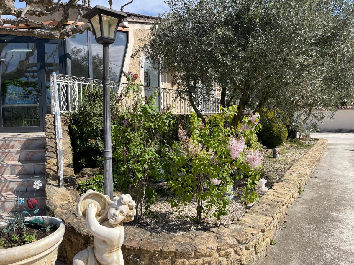 Studio Les Petits Lutins Entraigues-sur-la-Sorgue Eksteriør billede